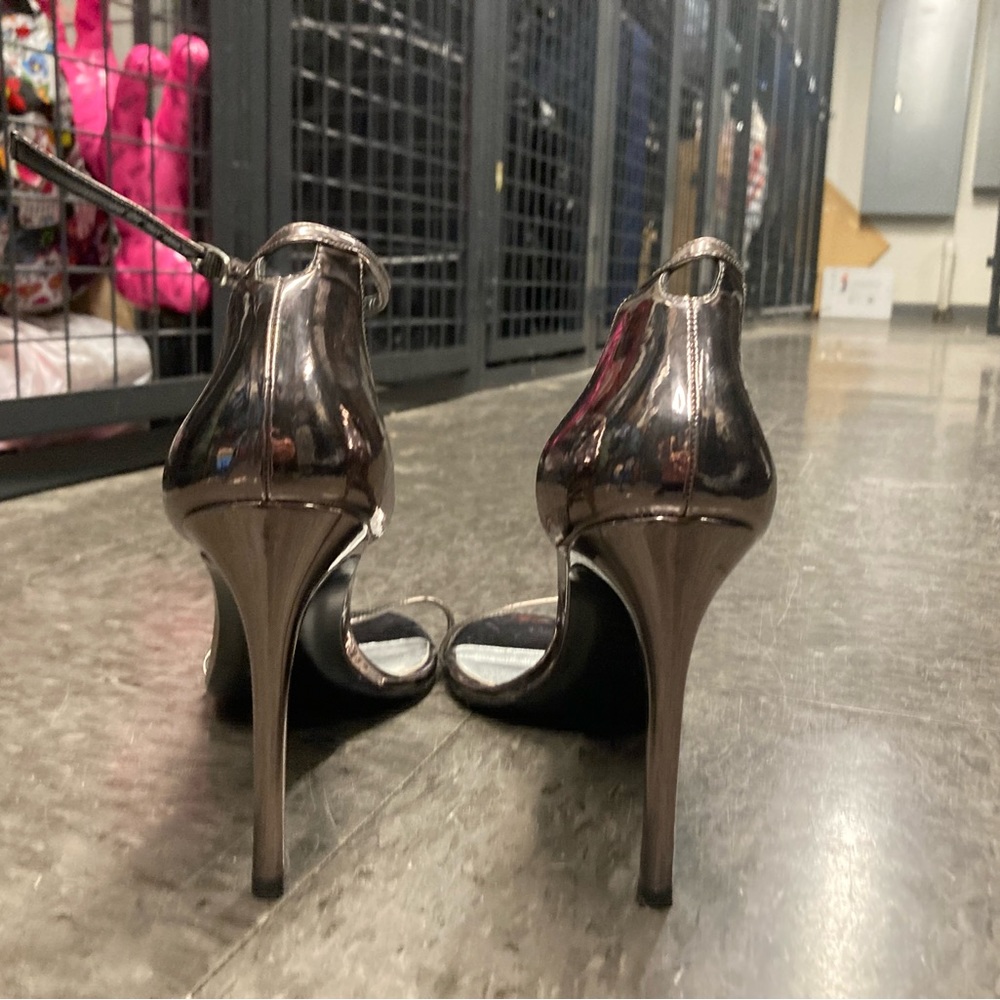 COPY - Stuart Weitzman Nudistsong in Pewter - Picture 5 of 16